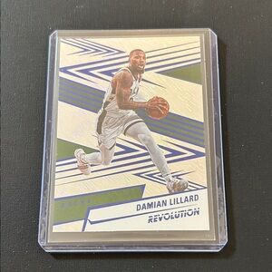 Panini Revolution #22 Damian Lillard Blue Storm Milwaukee Bucks